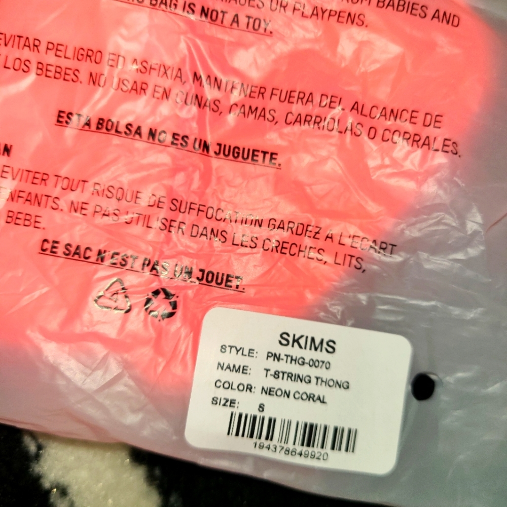 SKIMS NEON THONG